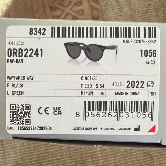 Ray-Ban Wayfarer Way Sunglasses - Picture 8 of 8